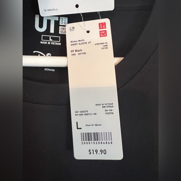 Men’s Disney Mickey Mouse Black T-Shirt (Size Large) - Picture 3 of 5